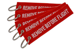 Breloczek czerwony remove before 